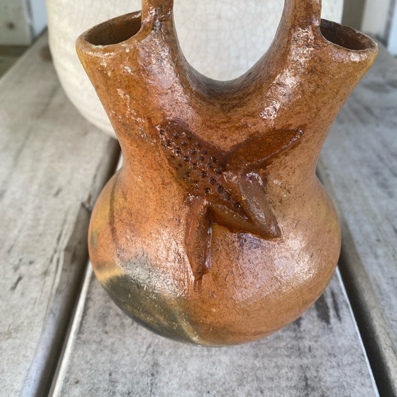 Vintage Navajo Traditional Handcrafted Wedding Vase Symbolizing Union 6 1/4” - Picture 4 of 11